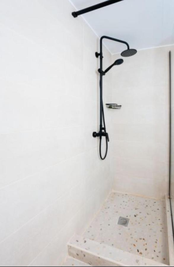 Brand New Apartment Nearby Metro Athens Exterior photo